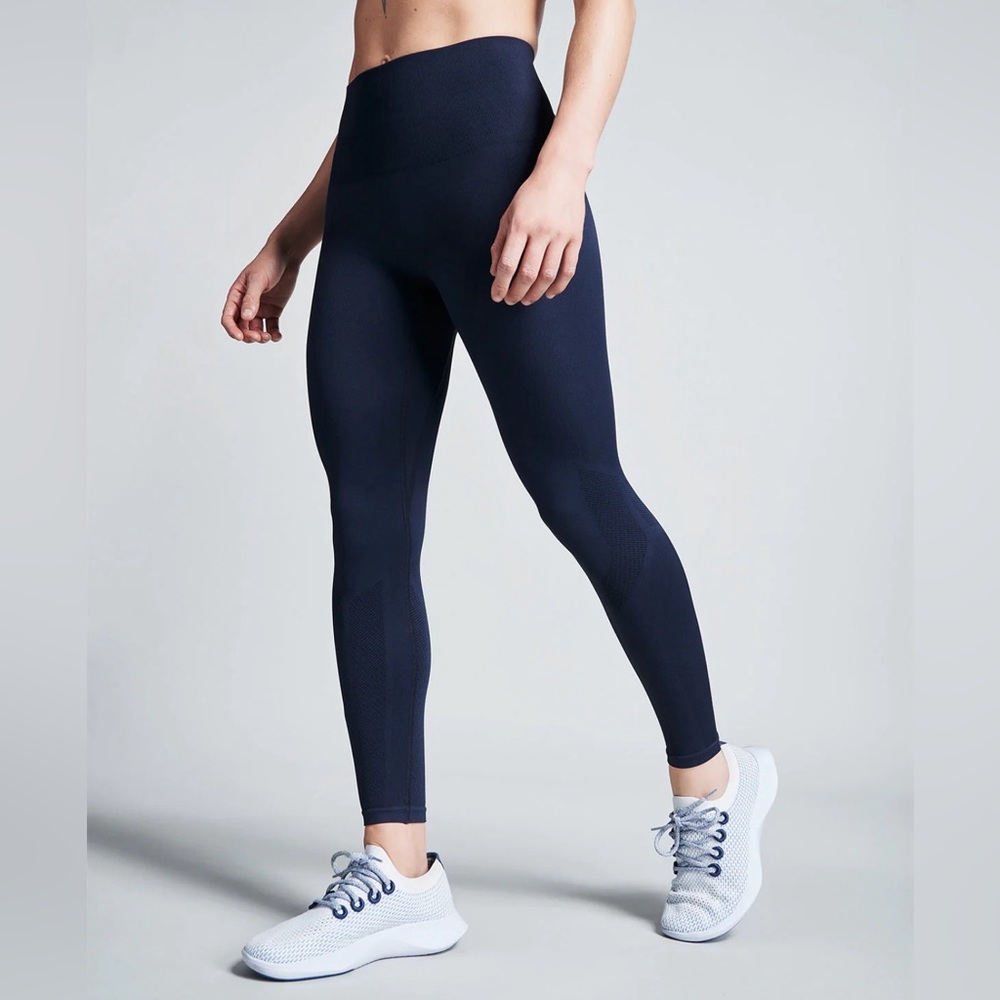 LNDR The Streamline Seamless 7/8 Legging S/M in Marine